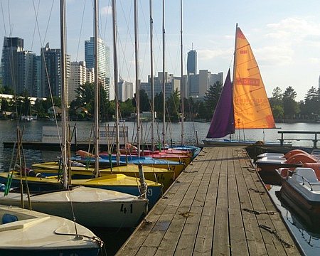 Regattafeeling an der Alten Donau ... Einladung zur Donnerstagsregatta