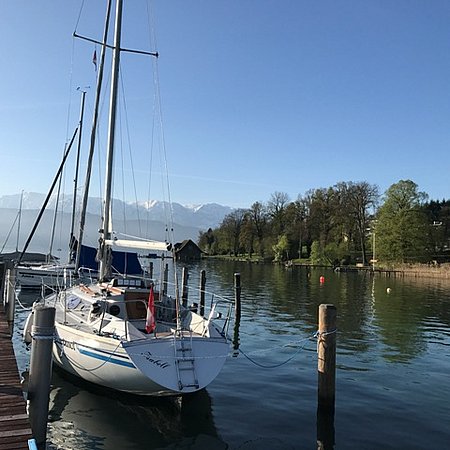 Die Wiener erobern den Attersee ... Schiffseinweisung auf der Clubyacht Isabell