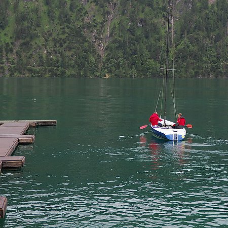 "Viribus Unitis!" oder "Und sie schwimmt doch!", Crew T-Vbg